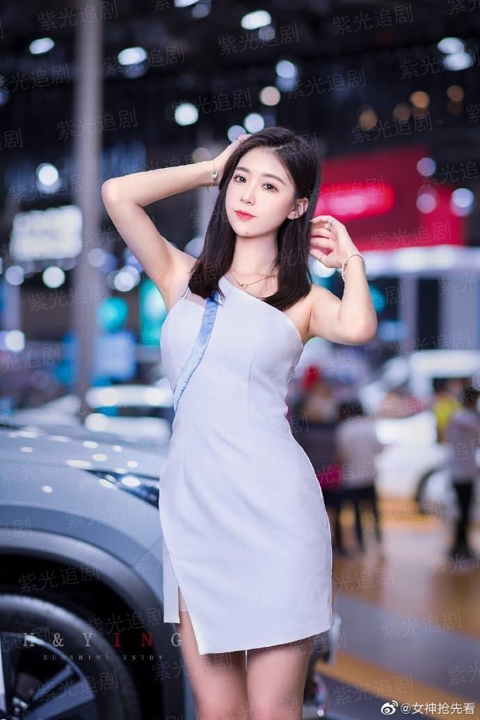 女幽灵